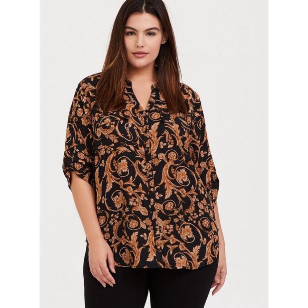 TORRID NWT Georgette Button-Down Pullover Blouse … - image 1
